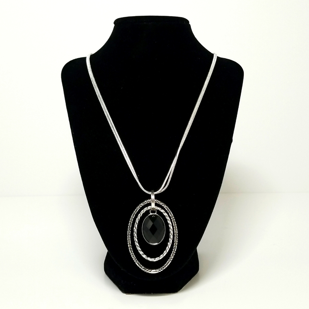 Napier Womens Silver Tone Beyonce Style Oval Pendant Necklace Wife Friend Gift